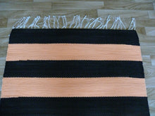 Lataa kuva Galleria-katseluun, Tasaraitamatto 108x75cm