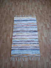 Load image into Gallery viewer, Kirjava pörrömatto 120x74cm