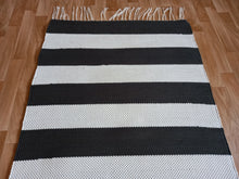 Load image into Gallery viewer, Tasaraitamatto 165x74cm