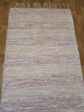 Load image into Gallery viewer, Tasaraitamatto 170x74cm