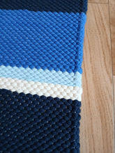 Load image into Gallery viewer, Raidallinen matto 180x74cm,
