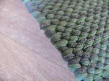 Lataa kuva Galleria-katseluun, Vihreämatto 125x77cm