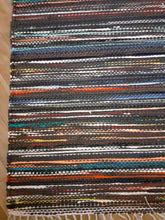 Lataa kuva Galleria-katseluun, Tumma räsymatto 135x135cm