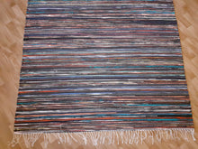 Lataa kuva Galleria-katseluun, Tumma räsymatto 135x135cm