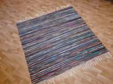 Lataa kuva Galleria-katseluun, Tumma räsymatto 135x135cm