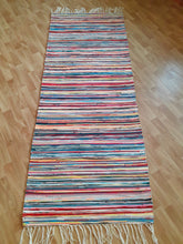 Load image into Gallery viewer, Kirjava räsymatto 200x77cm