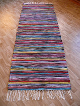 Load image into Gallery viewer, Räsymatto tummansävyinen 205x72cm