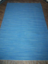 Lataa kuva Galleria-katseluun, Sininen puuvillamatto 210x140cm