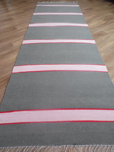 Lataa kuva Galleria-katseluun, Trikoomatto 215x74cm