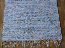 Lataa kuva Galleria-katseluun, Vaaleansininen matto 215x75cm