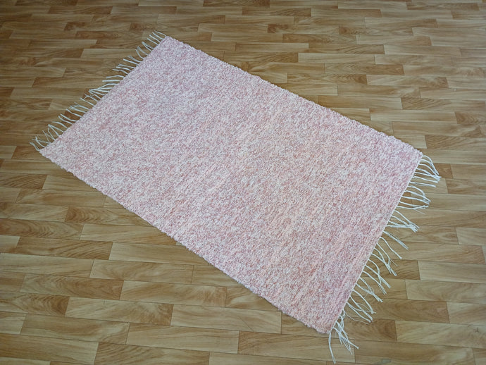Vaaleanpunainen matto 122x77cm