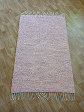 Load image into Gallery viewer, Vaaleanpunainen matto 122x77cm