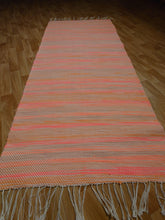 Load image into Gallery viewer, Vaaleanpunasävyinen puuvillamatto 152x72cm
