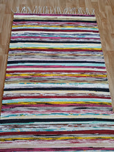 Load image into Gallery viewer, Räsymatto vaalea värikäs 182x75cm