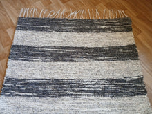 Load image into Gallery viewer, Pörrömatto tasaraita 245x77cm