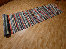 Load image into Gallery viewer, Räsymatto kirjava musta 253x73cm