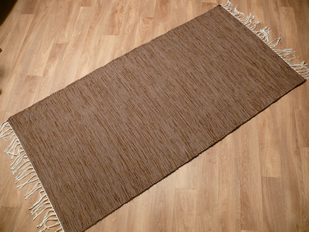 Ruskea matto 150x74cm