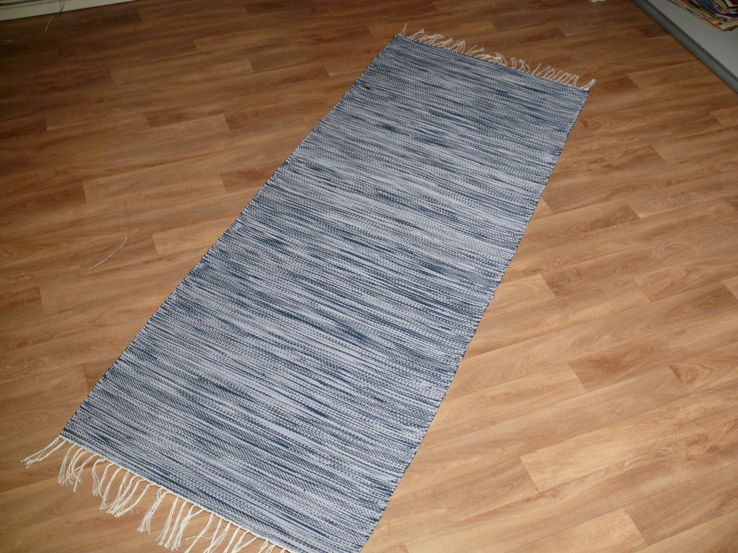 Sini-vihertävä matto 200x77cm