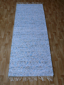 Vaaleansininen matto 215x75cm